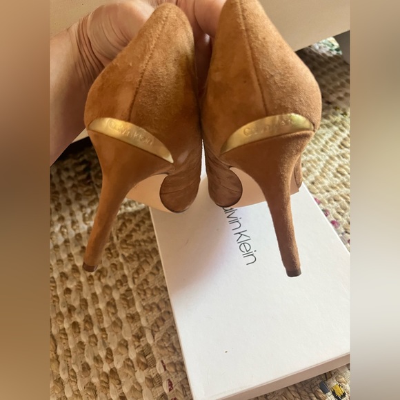 😌 Simple & classy Calvin Klein heels - Picture 3 of 6